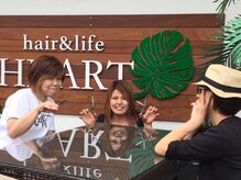 ヘアーアンドライフ ハート(hair&life HEART)の雰囲気（カフェのような、大きなウッドデッキのテラスが目印★）