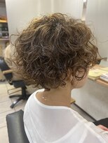 ペネロープ(Penelope)&nbsp;ハードパーマショート　YACHI