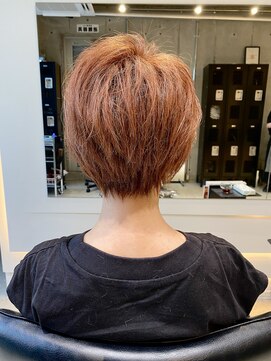 ヘア デザイン リスク(HAIR DESIGN RISK) 【RISK 高橋勇太】シルエットが完璧な大人かわいいショート