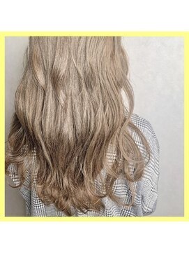 ワット 原宿店(W) 【W-ワット-原宿店】*ブリーチなしで透明感グレージュ*