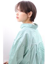マルシェ(marche) マッシュ　ベージュ　前下がり　ショート　ボブ　20代30代40代◎