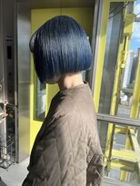 ガルボ ヘアー(garbo hair) 青髪特集 水色 ブルー ネイビーブルー 青