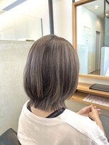 ソッカ(socca)&nbsp;ショートボブに明るめミルクティーカラー