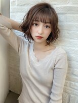 ヘアリゾート粋 新宿三丁目本店&nbsp;《前地 麻衣》ショートでもコテ巻きが可愛い！ひし形ショート