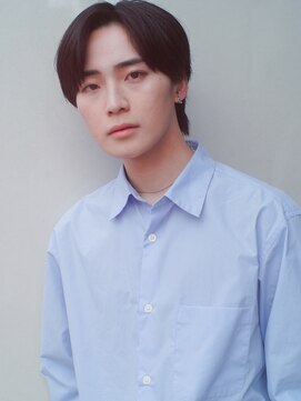 レジュアル(RESSUAL) かき上げヘア　ニュアンスマッシュ　センターパート　ビジネス