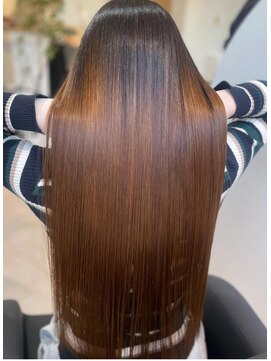 エミュスト(Emuest) 艶々髪質改善