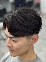 オーバルバイアピッシュ(OVARL by apish)&nbsp;フェザーパーマ/テーパーフェード/毛流れパーマ