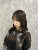 ディーボーイリタ 光の森(D-BOY Lita) レイヤーカット/オリーブグレージュカラー