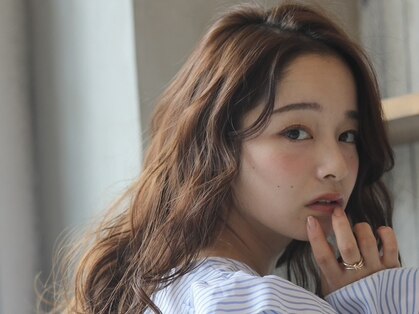 クロエ ヘアー(Chloe hair)の写真