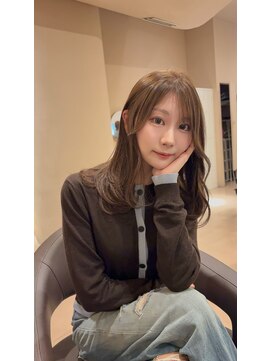 エリスホリエ(Eliss Horie) くびれヘア×オリーブグレー