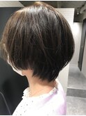 ショートボブ