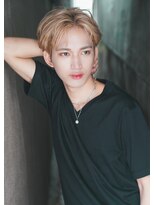 カライング(ing)&nbsp;スーツ短髪ツーブロック束感モテる黒髪シークレットパーマ流行