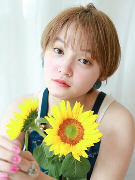 ライラ(Lyla) ハイトーンシースルーマッシュショート