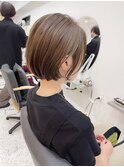 イルミナカラーで透明感ショートヘア/前髪カット