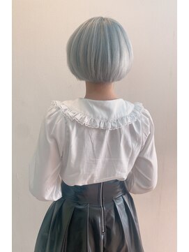 ラチャウ(La.Ciau) ホワイトブルー