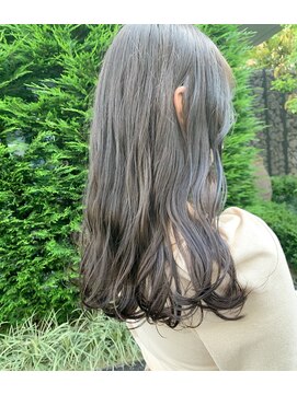 メゾンアクア 表参道(Maison ACQUA) ブリーチなしカラー　透明感　グレージュ　オリーブ