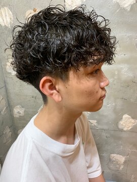 アカ(ACA) ツイストスパイラルパーマメンズカットメンズショート札幌大通