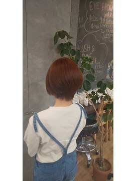 ブロッサム 東中野店 30代40代ナチュラルブリーチなしピンク大人ボブ肩ライン