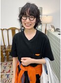 黒髪パーマとウルフ