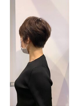 ステラ(STELLA) 立体ショートヘア
