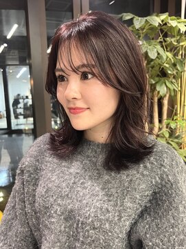 シティ(CITY) 鎖骨ミディアムヘア　レイヤーカット　ピンクカラー