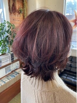 ロッソ(Rosso)の写真/シークレットハイライトで白髪ぼかしと透明感のある上質な髪色を実現！髪・頭皮に優しい薬剤で美髪が続く☆