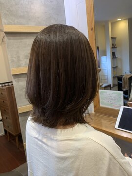 アンプリフィア(amplifier) レイヤーボブ×柔らかグレージュ