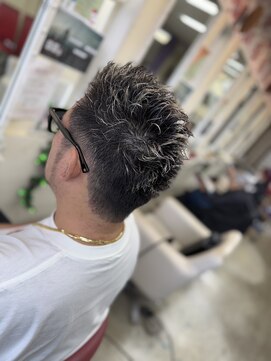 ロジーリリーヘアーズ(Rosy Lily hair's) スパイキーショート　スパイキーパーマ