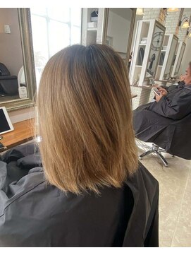 リッシュ ユーカリが丘店(Lish) バレイヤージュスタイル