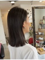 金子美容室&nbsp;グレージュ×切りっぱなしミディアム
