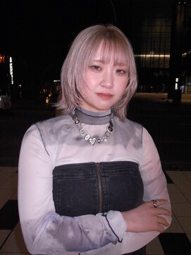 ソレイユトウキョウシブヤ(SOLEIL TOKYO shibuya) ボブレイヤーホワイトミルクティーベージュ