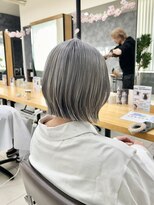 ラウル(Laulu)&nbsp;ピンクベージュ/アンブレラカラー/クールショート/前髪/佐倉