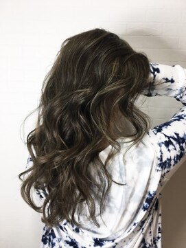 プライズ アイリス 池袋東口店(prize Iris) 外国人風ハイライトカラー/オルチャンヘア【池袋・池袋東口店】