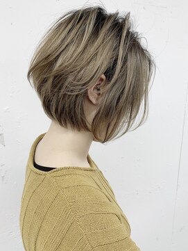 リヴ オオサカ(LIV OSAKA) 【 LIV OSAKA 】デザインカラー_丸みショート_ベージュ