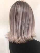 ウォンク(WONK.)&nbsp;[WONK.] ホワイト艶バレイヤージュ