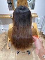 マイル(mile)&nbsp;【mile☆インナーブリーチ、ハイライト履歴の美髪ストレート】