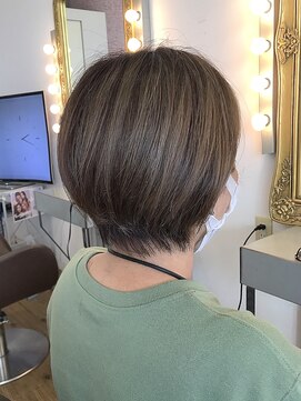 コワファースト 別府 ナチュラルハイライトショート