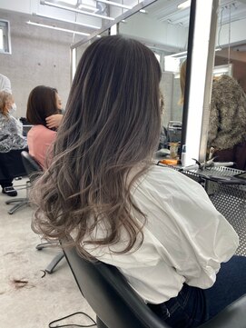 イキ 表参道(iki omotesando) モード/無造作ウェーブ/大人ガーリー[表参道駅]