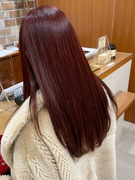 ピークアブー アヴェダ アトレ恵比寿(PEEK-A-BOO AVEDA) レッドブラウン ぷつっとカット 艶髪