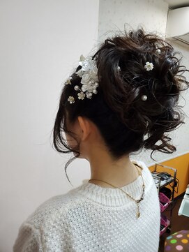 美容室イーナ(e na) 華やかアップ