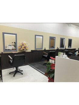 カットも施術可能◇リタッチ・白髪染め・根本カラー普段のカラーに合わせて色んな施術をお楽しみください！