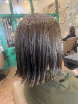 ヘアーラウンジ アンフィ 井土ヶ谷(Hair Lounge Anphi) グレージュボブ