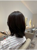 くびれヘア軽やかレイヤーミディ