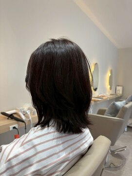 ルーチェココ ブラン(Lu'ce coco blanc) くびれヘア軽やかレイヤーミディ