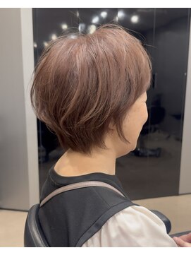 ハルキ ミナト ジャパン オオサカ(HARUKI MINATO japan OSAKA) 大人ショートヘア 40代50代60代ヘア 白髪 大阪ショートヘア 梅田