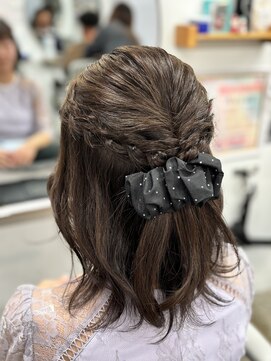お呼ばれハーフアップアレンジ！