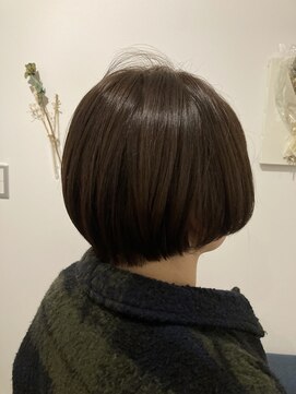 ナナシ(NaNaShi) ショートボブ