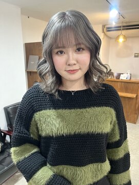 スリット(slit) グレージュカラー / しゅう