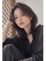 オアシスアヴェダ ザ・ペニンシュラ東京(OASIS AVEDA) 大人ミディアムレイヤー・艶髪・グレージュ銀座日比谷20代30代