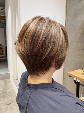 アルトル 池袋2nd(altru) ◇大人40代50代60代ショートボブ丸みショート白髪ぼかし